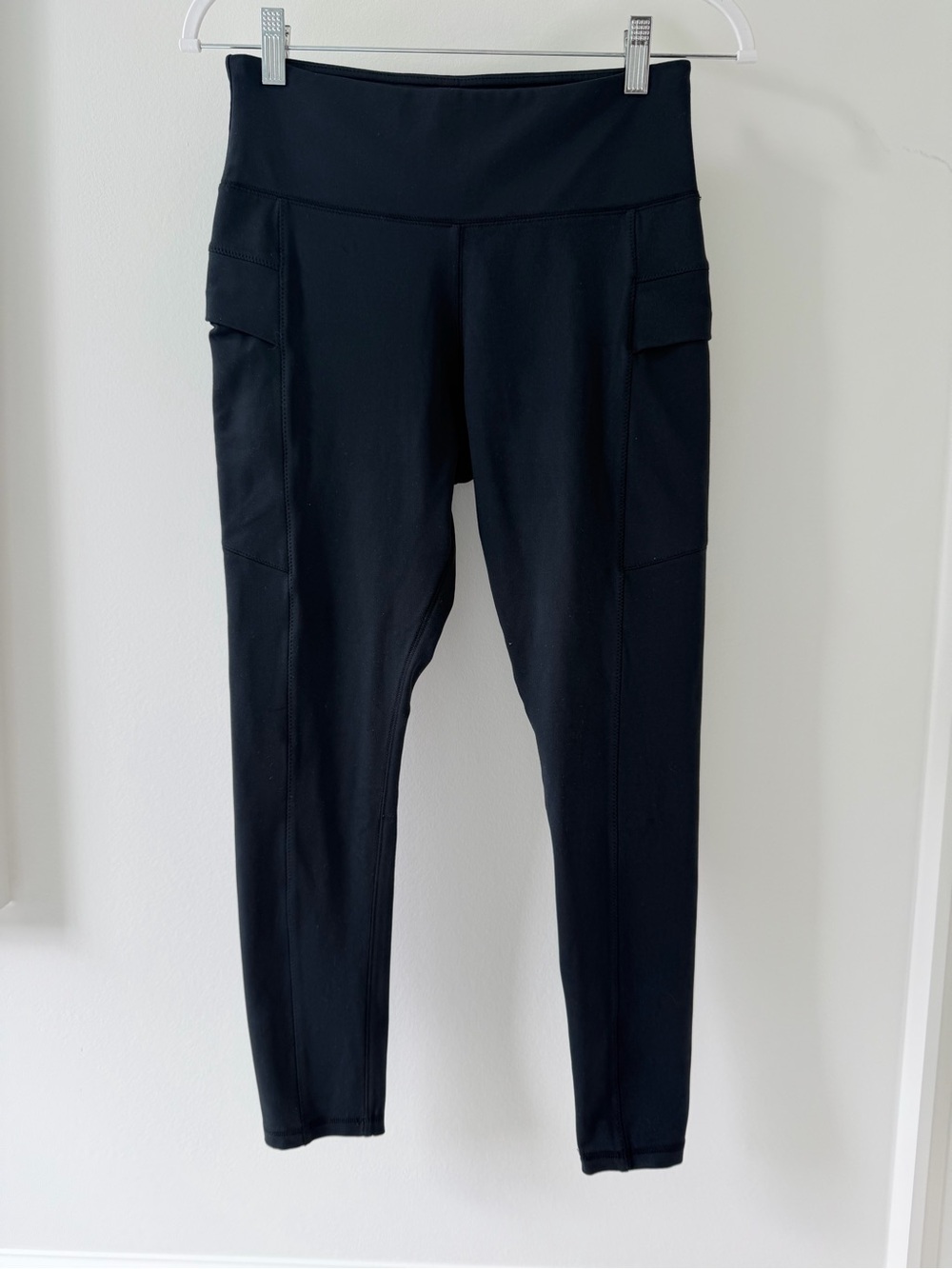 Free Fly Black Cargo Pocket Leggings Women’s L High Rise Outdoor